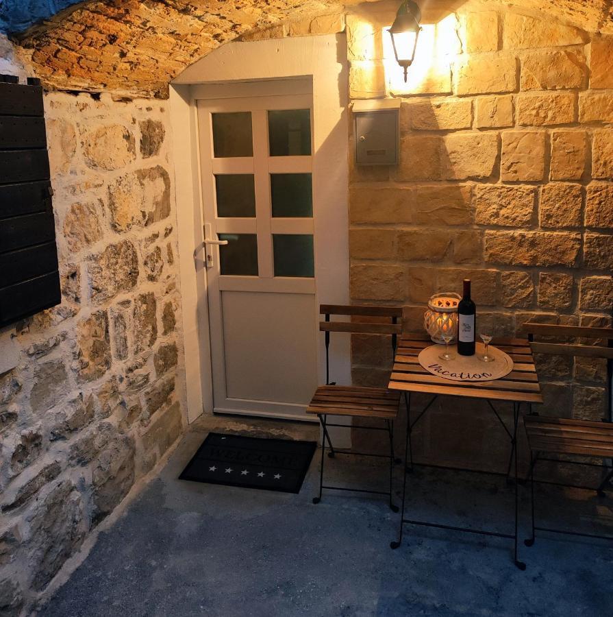 Stone House Lovric Διαμέρισμα Kaštela Εξωτερικό φωτογραφία