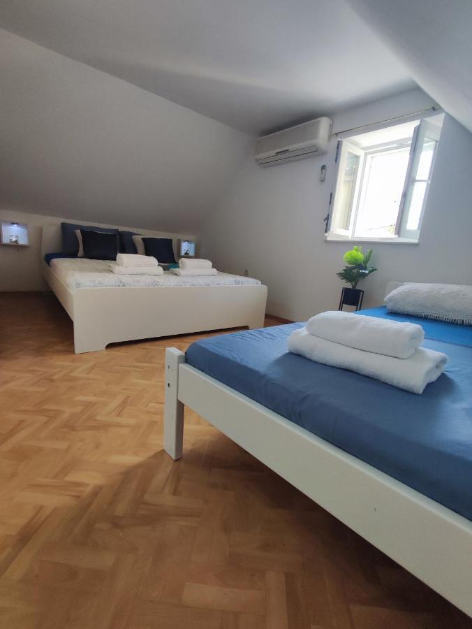 Stone House Lovric Διαμέρισμα Kaštela Εξωτερικό φωτογραφία